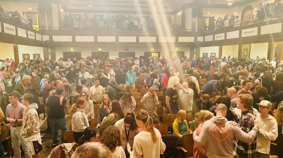 Pastor Takes 'Agnostic' View of Asbury U. Revival United Methodist